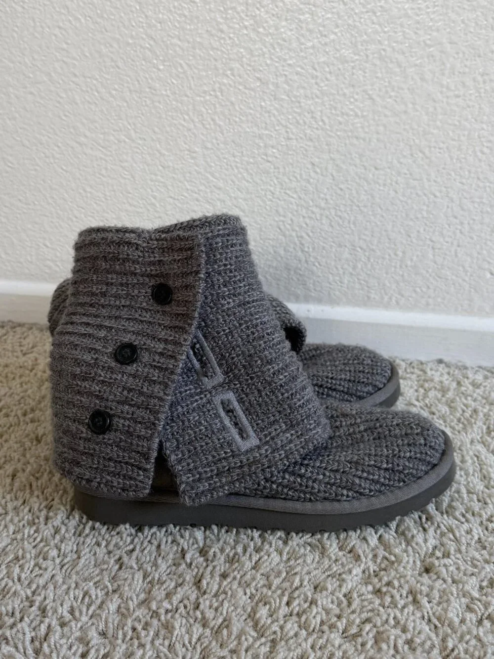 UGG classic cardi